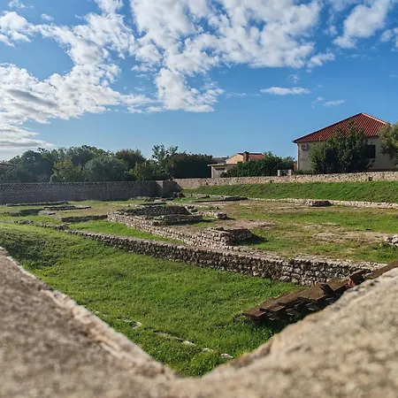 Aenona Heritage House *