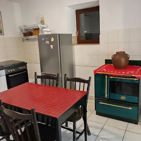 شقة Aenona Heritage House *