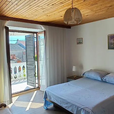 Aenona Heritage House Apartment *