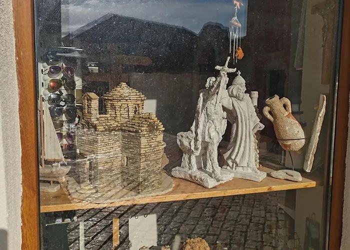 Aenona Heritage House *