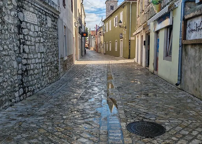 Aenona Heritage House Apartman Nin