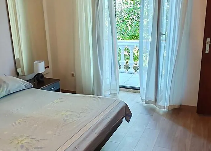 Aenona Heritage House