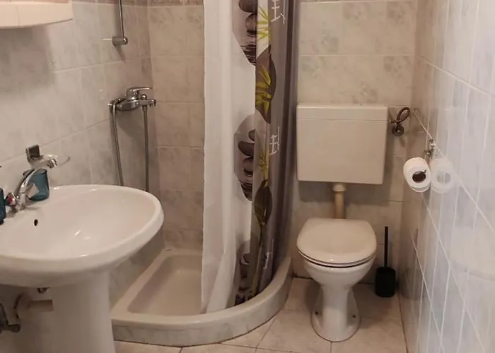 Aenona Heritage House