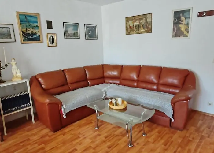 Aenona Heritage House *